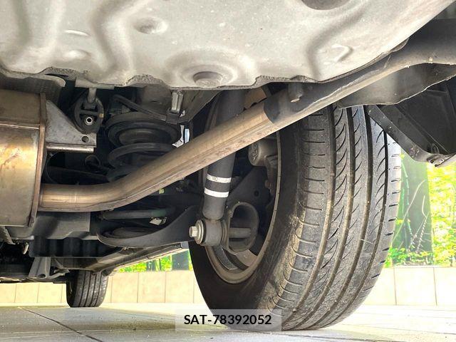 Toyota VOXY 2013-03 8102605-19