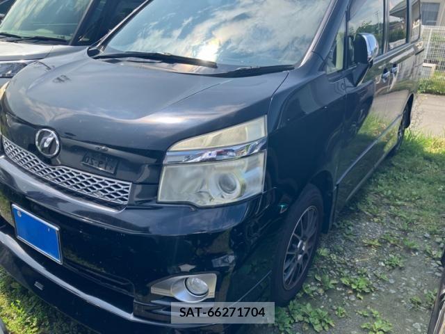 Toyota VOXY 2013-08 8102616-0