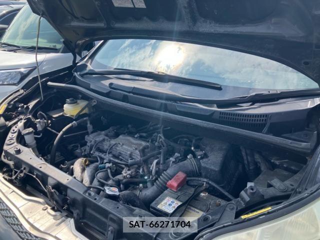Toyota VOXY 2013-08 8102616-9