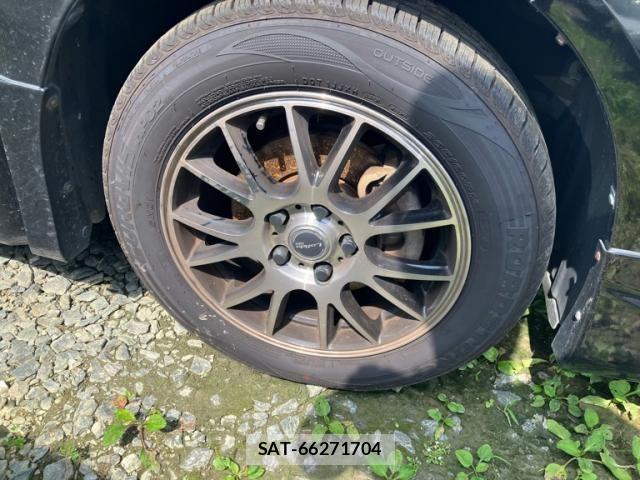 Toyota VOXY 2013-08 8102616-5
