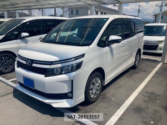 Toyota VOXY 2015-09 8102607-0