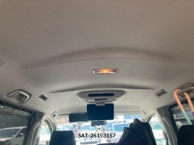 Toyota VOXY 2015-09 8102607-14