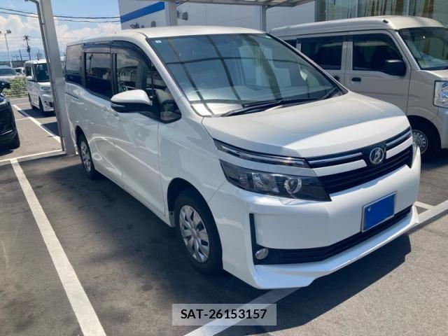Toyota VOXY 2015-09 8102607-1