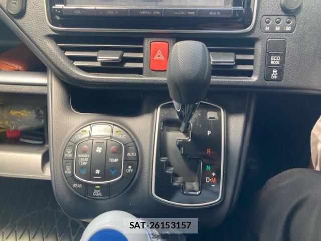 Toyota VOXY 2015-09 8102607-21