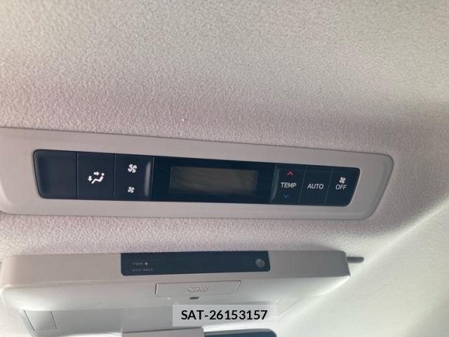 Toyota VOXY 2015-09 8102607-22