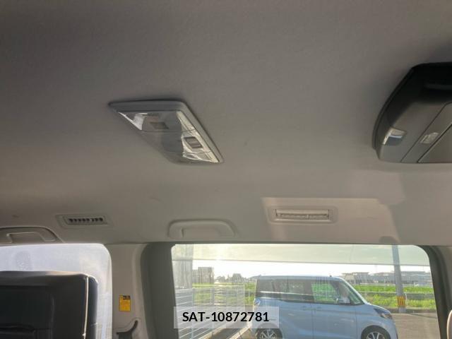Toyota VOXY 2008-02 8102628-11