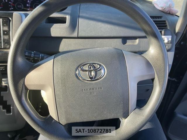 Toyota VOXY 2008-02 8102628-21