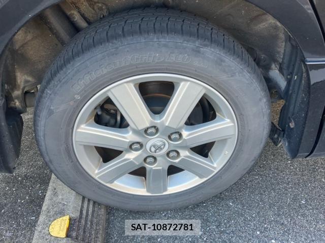 Toyota VOXY 2008-02 8102628-4