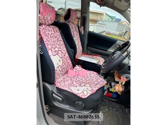 Toyota VOXY 2005-03 8102636-10