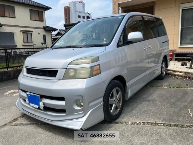 Toyota VOXY 2005-03 8102636-1