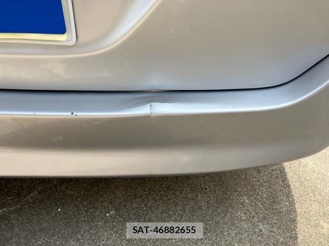 Toyota VOXY 2005-03 8102636-5