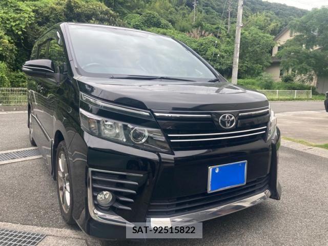 Toyota VOXY 2014-05 8102611-0