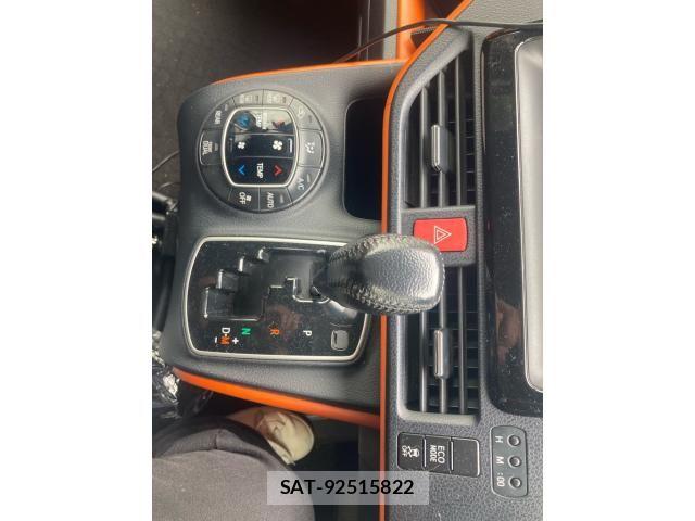 Toyota VOXY 2014-05 8102611-20