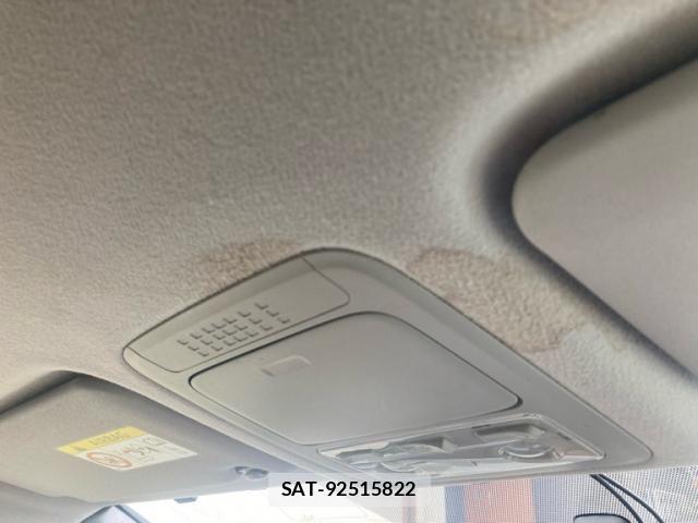 Toyota VOXY 2014-05 8102611-25