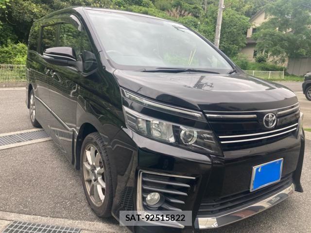 Toyota VOXY 2014-05 8102611-4