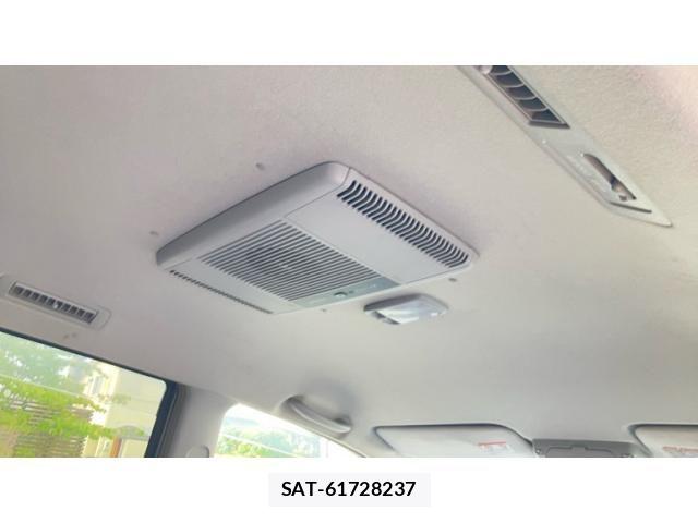 Toyota VOXY 2004-02 8102624-9