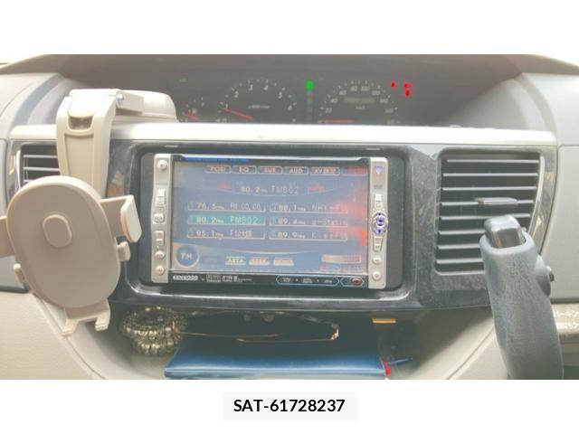 Toyota VOXY 2004-02 8102624-14