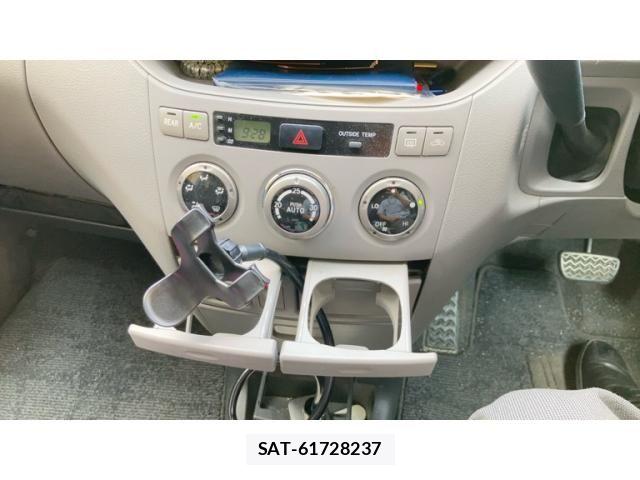 Toyota VOXY 2004-02 8102624-15