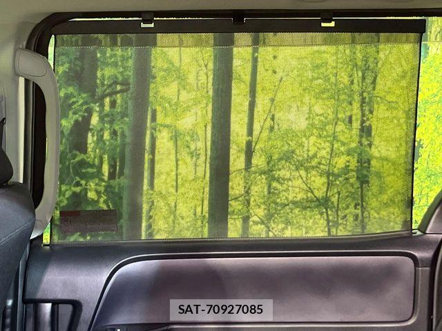 Toyota VOXY 2016-05 8102600-8