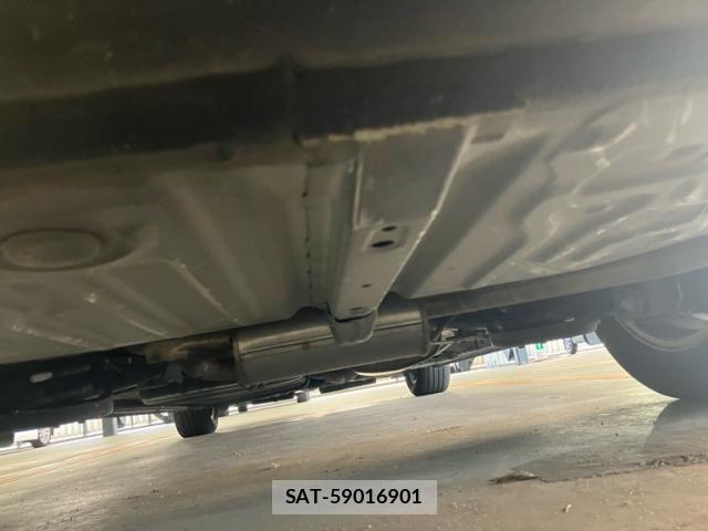 Toyota VOXY 2016-11 8102608-19