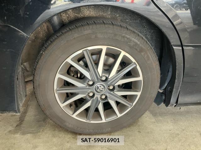 Toyota VOXY 2016-11 8102608-7