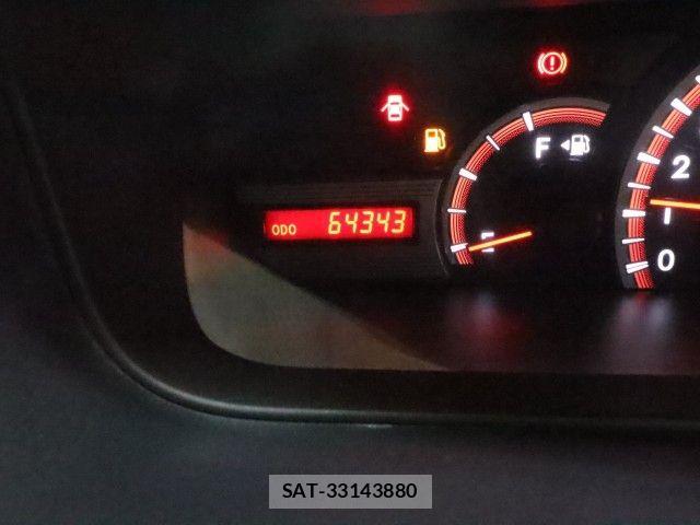 Toyota VOXY 2013-09 8102606-28