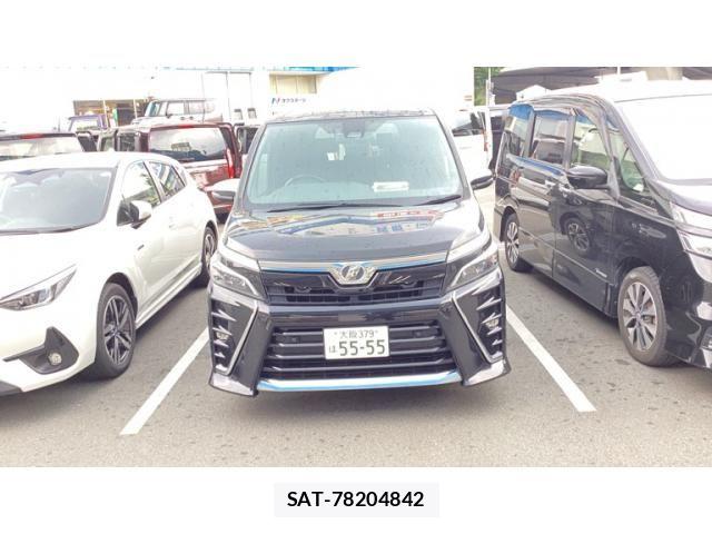 Toyota VOXY 2019-03 8102584-0
