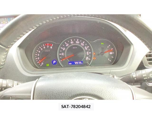 Toyota VOXY 2019-03 8102584-15