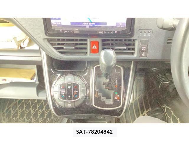 Toyota VOXY 2019-03 8102584-20