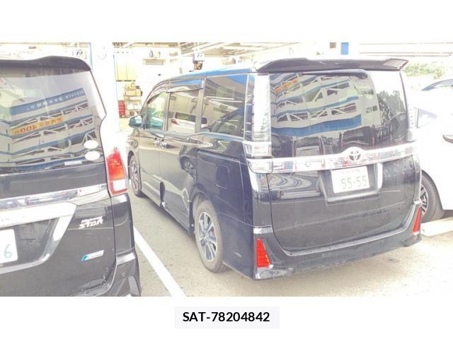 Toyota VOXY 2019-03 8102584-5