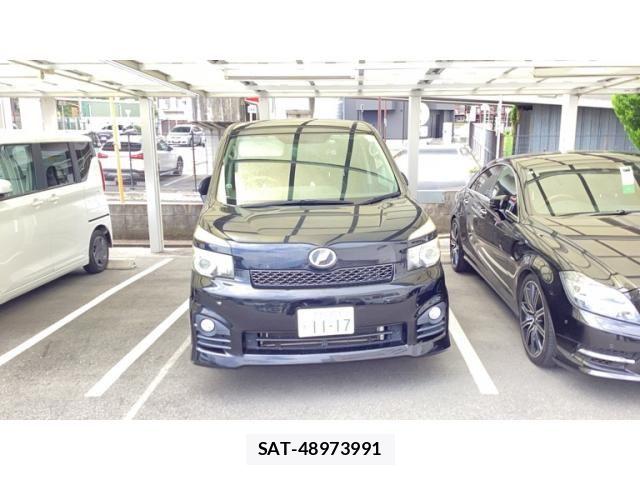 Toyota VOXY 2012-01 8102615-0