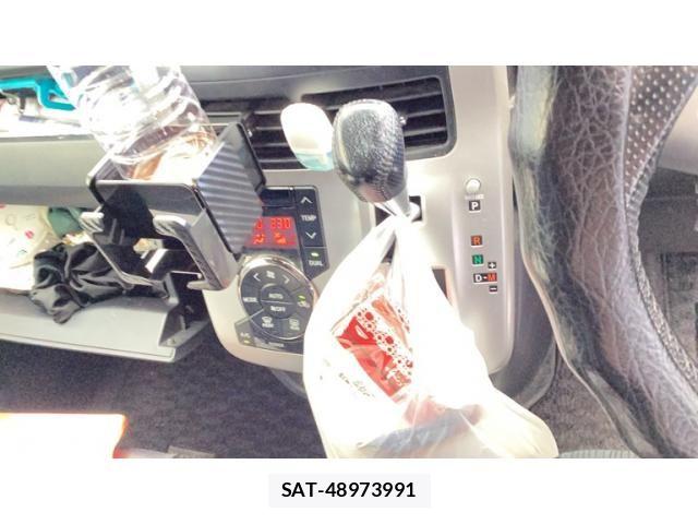 Toyota VOXY 2012-01 8102615-16