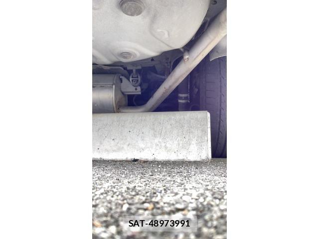 Toyota VOXY 2012-01 8102615-6