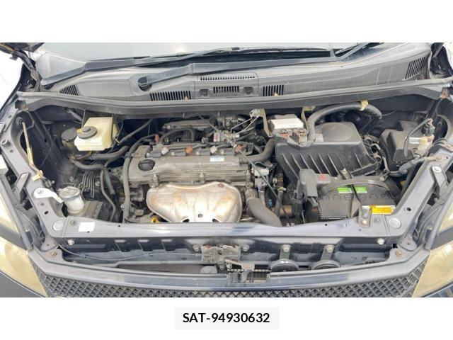 Toyota VOXY 2005-01 8102637-14