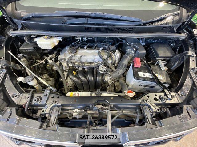 Toyota VOXY 2017-03 8102595-18