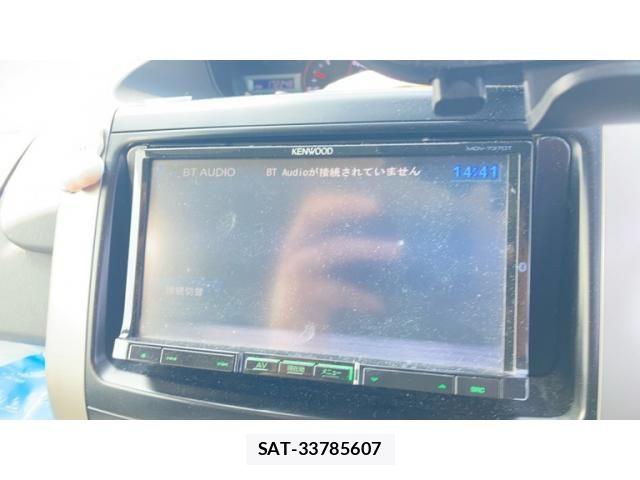Toyota VOXY 2007-12 8102627-11