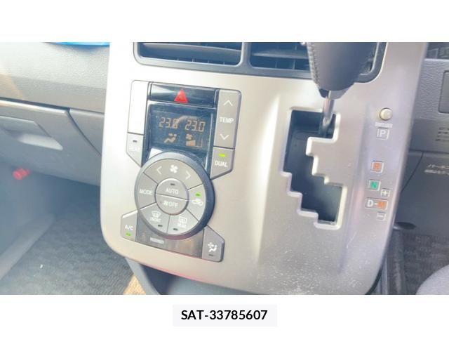 Toyota VOXY 2007-12 8102627-12