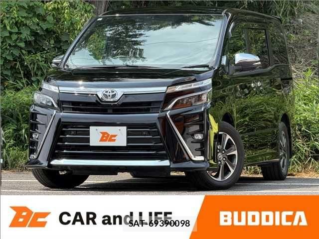 Toyota VOXY 2021-02 8102582-0