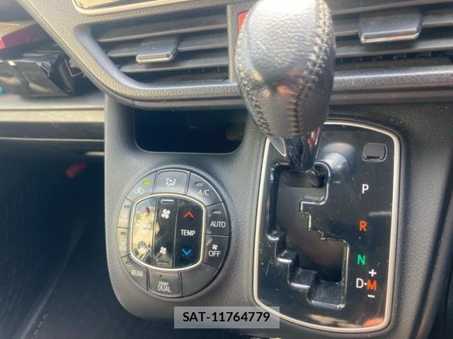 Toyota VOXY 2014-05 8102610-19