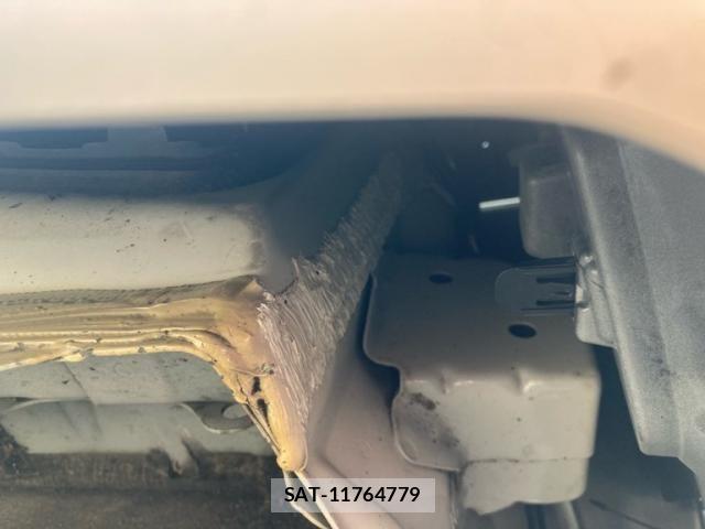 Toyota VOXY 2014-05 8102610-22