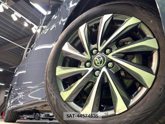 Toyota VOXY 2024-03 8102567-13
