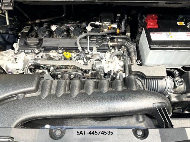 Toyota VOXY 2024-03 8102567-18