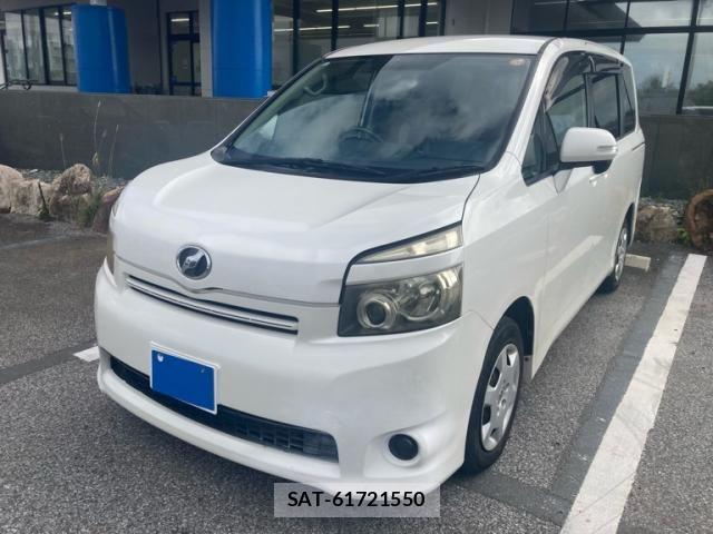Toyota VOXY 2009-10 8102629-0