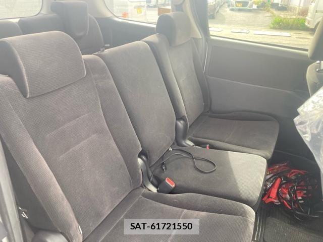 Toyota VOXY 2009-10 8102629-22