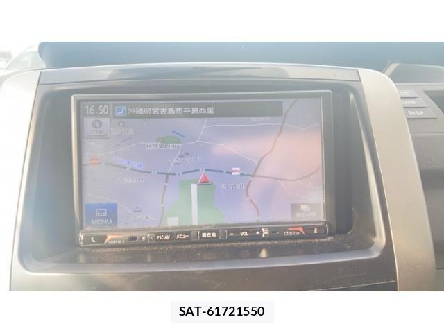 Toyota VOXY 2009-10 8102629-23