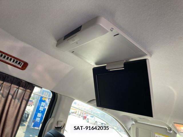 Toyota VOXY 2013-02 8102613-9