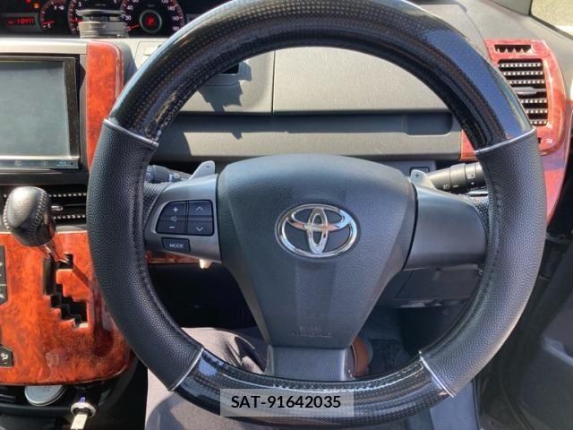 Toyota VOXY 2013-02 8102613-10