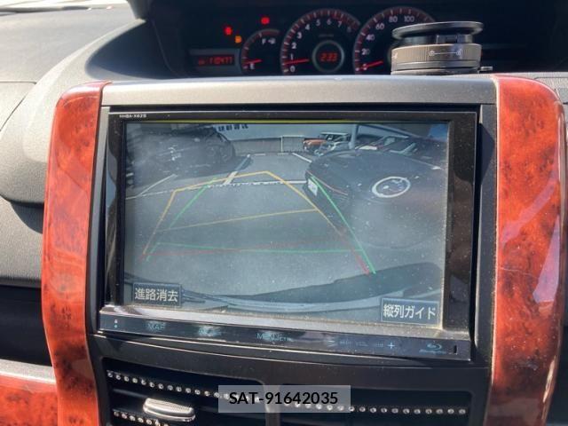 Toyota VOXY 2013-02 8102613-12