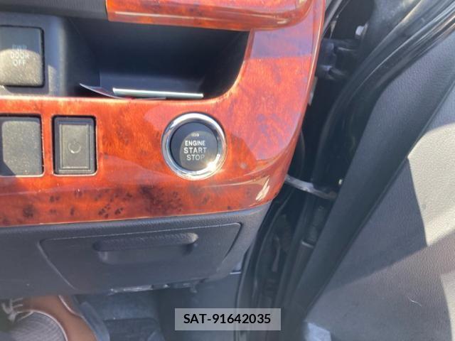 Toyota VOXY 2013-02 8102613-15