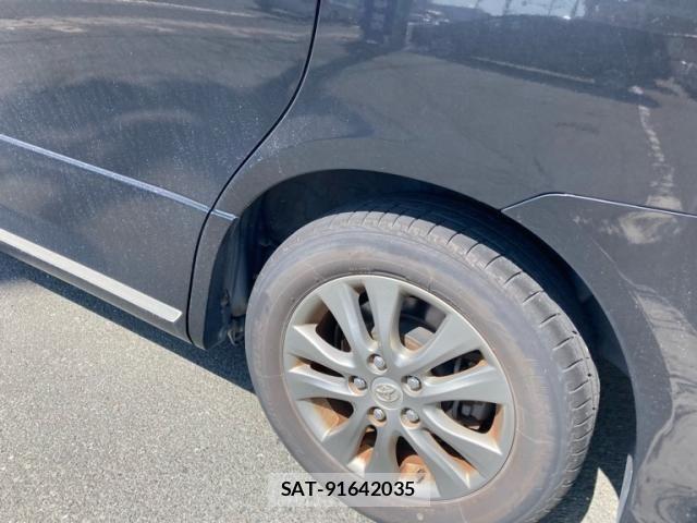 Toyota VOXY 2013-02 8102613-5